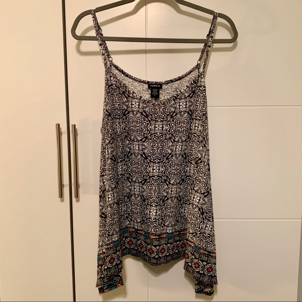 Torrid Tank 2x Beautiful Pattern!